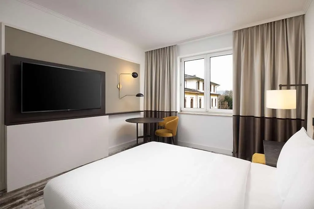 Hilton Heidelberg Hotel 0*,